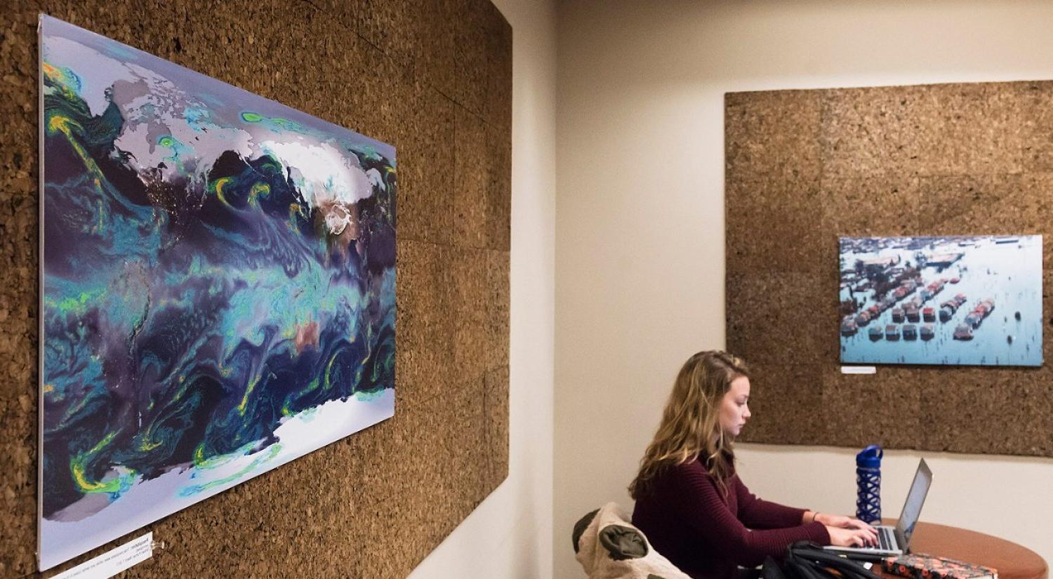 Senior Brigid Rooney’s “eARThproject” exhibit shows the intricate processes which control the current global climate. (Photo by Lee Pellegrini)